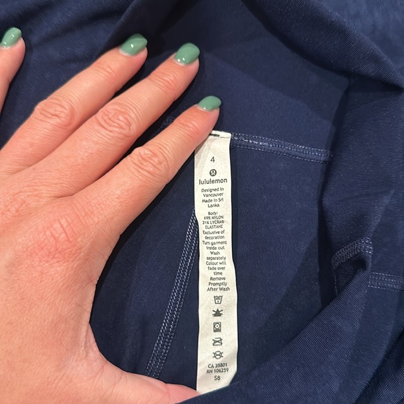 Lululemon Wunder Under Leggings - Picture 2 of 4